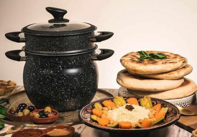 Royal Line® CP13L Induction Steamer - Padella per Couscous - 13 Litri - Ø28 cm - Cuoci Riso e Verdure a Vapore - Pentola per Zuppa a Induzione per Tutte le Fonti di Calore - Couscoussier - Pentola per Zuppa con Coperchio in Vetro - Nero - immagine 3